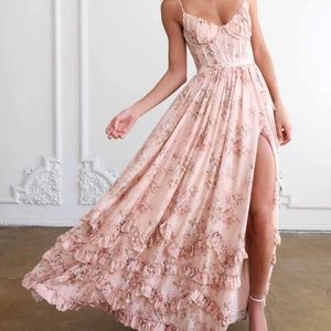 V. Chapman Carmen Dress in Peach Tapestry Size 8